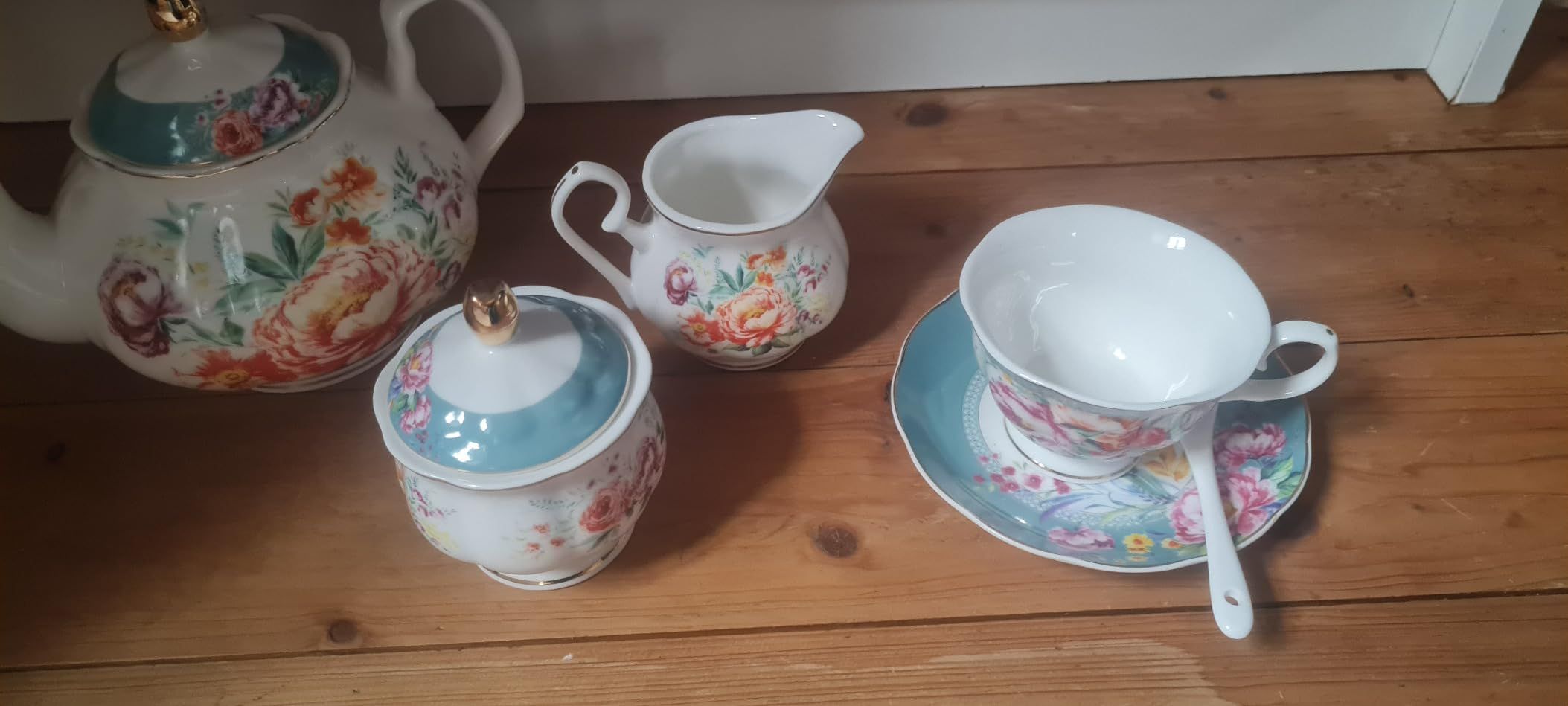 fanquare 15 Pièces Service à Thé Simple en Céramique Anglaise Blanche, Théière, Tasses en Porcelaine Osseuse pour Adultes, Cuillères Assorties, Service à Thé de L'Après-Midi Service à Café