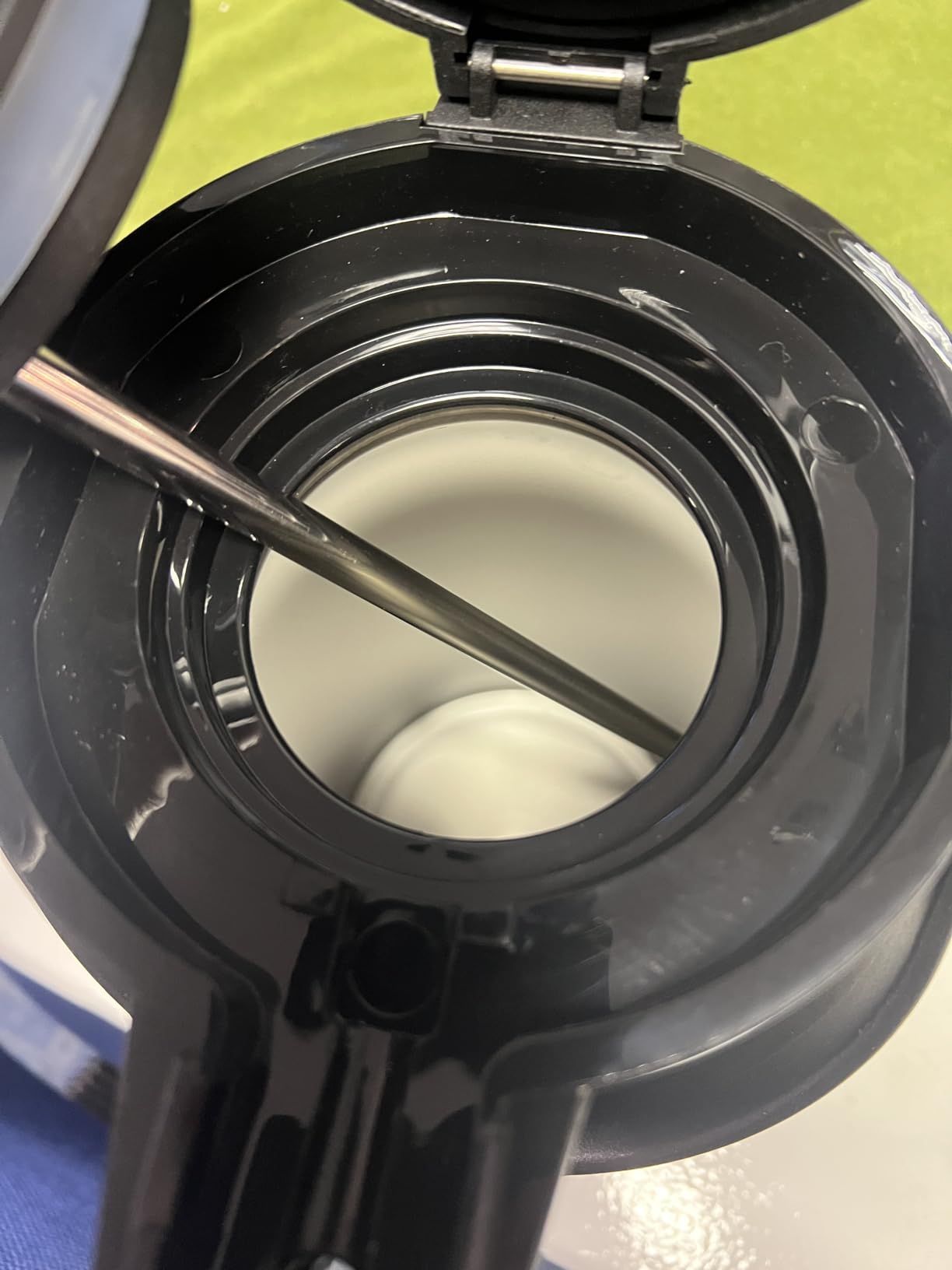 Carafe à café isotherme - Airpot en acier inoxydable de 3L avec action pompe, isolation à double paroi, carafe à café et thé étanche avec base rotative à 360°, poignée de transport, verrou de