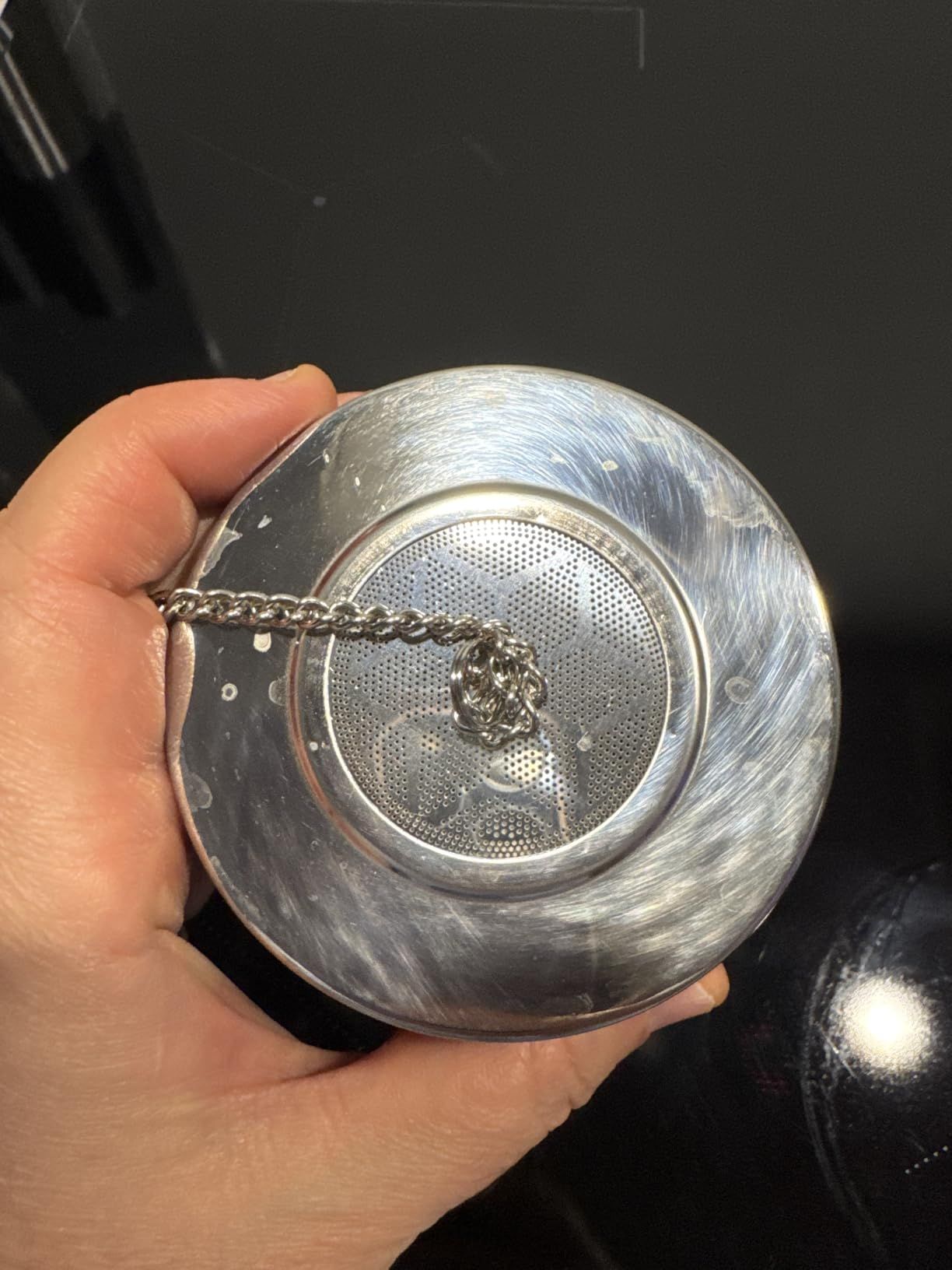 Grande Infuseur Thé, Filtre à Thé Avec Chaîne Rallongée et Crochet en S, Filtre Thé et Passoire à épices Acier Inoxydable 304, Filtre a The Mailles Fines pour Feuilles de Thé, les épices