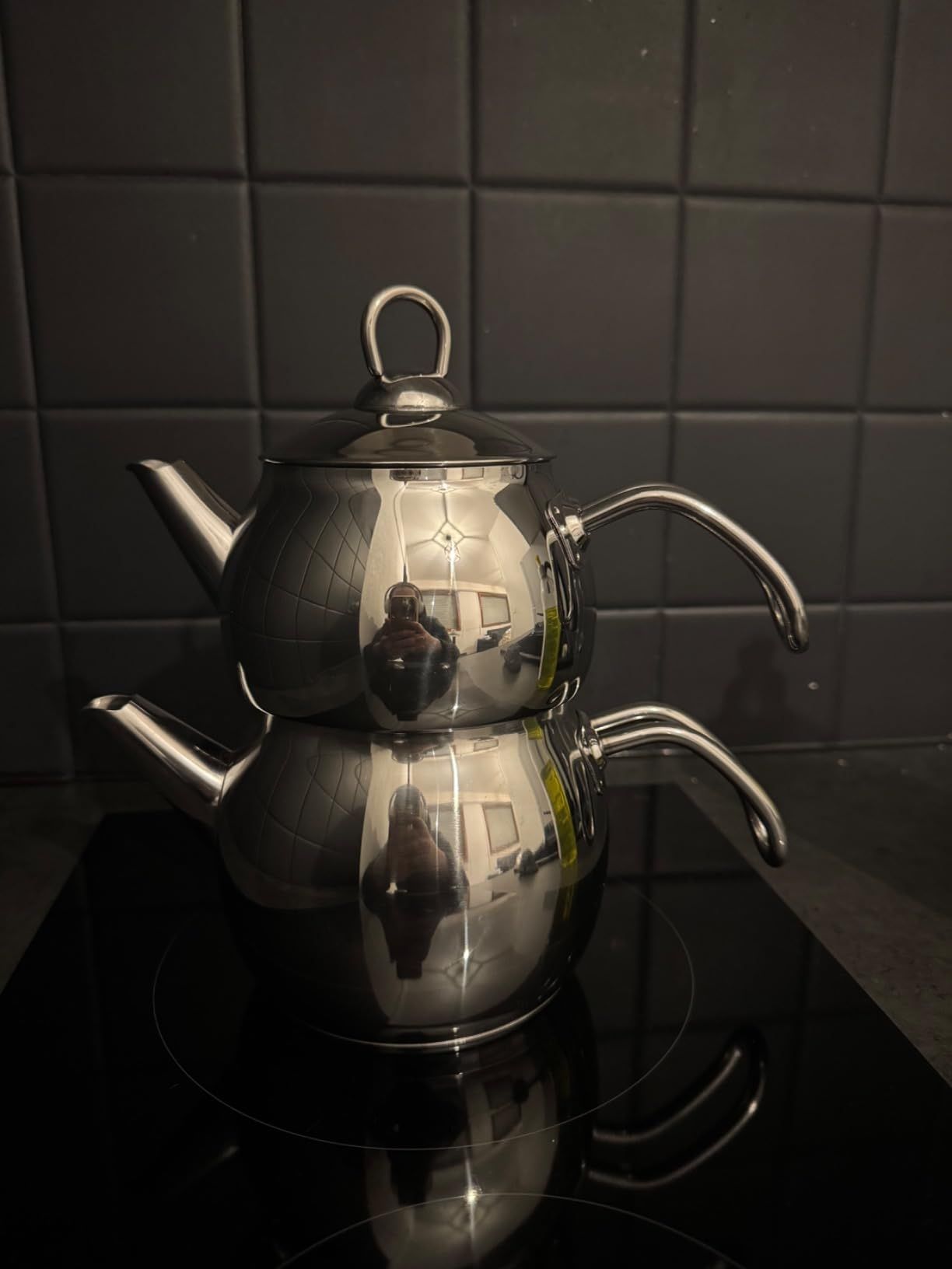 Karaca Adelya Caydanlik – Mini théière turque en métal de 0,65 l + couvercle et abreuvoir de 1,1 l en acier inoxydable – Passe au lave-vaisselle – Passe au lave-vaisselle, Gris