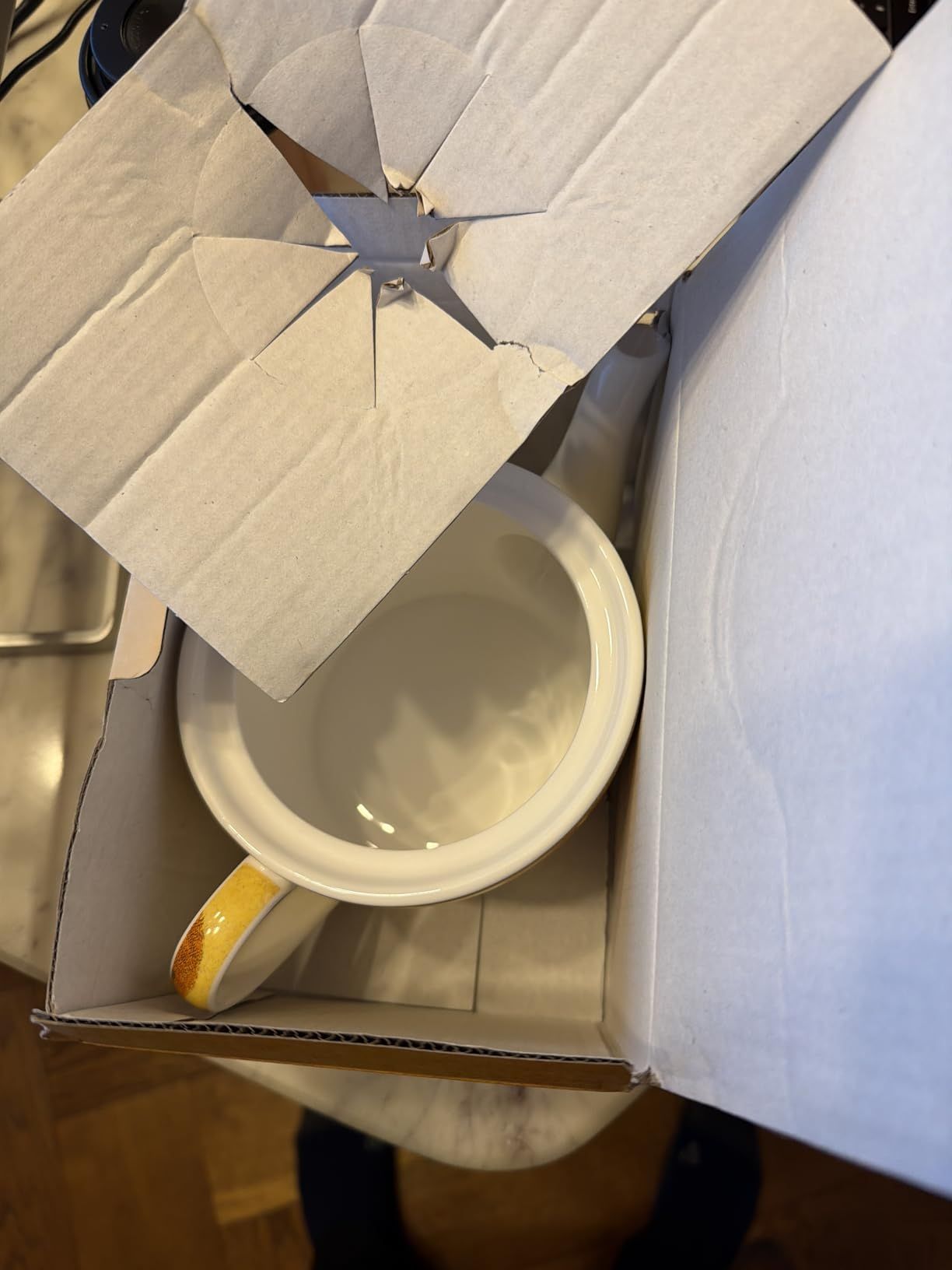 Lesser & Pavey Théière en céramique de conception britannique | Grande théière pour servir des boissons chaudes | Théières pour toutes les tailles familiales – William Morris, branche de saule