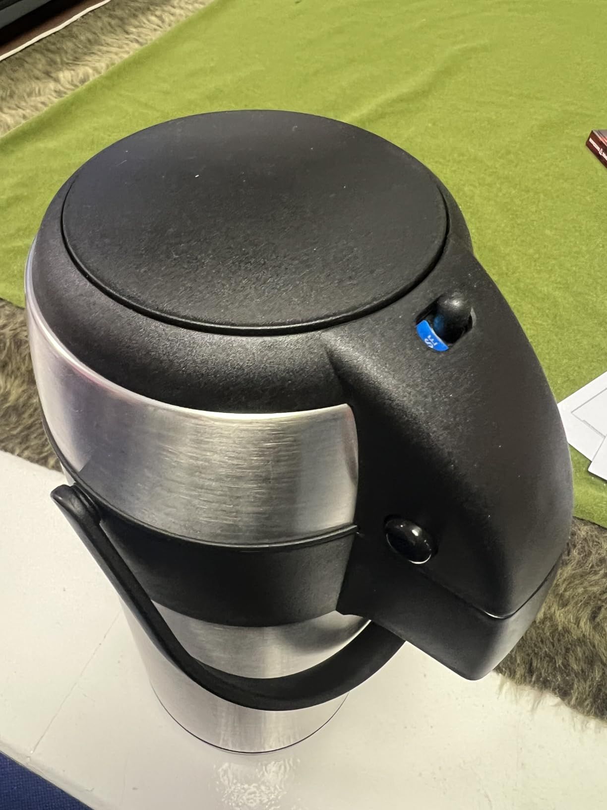 Carafe à café isotherme - Airpot en acier inoxydable de 3L avec action pompe, isolation à double paroi, carafe à café et thé étanche avec base rotative à 360°, poignée de transport, verrou de