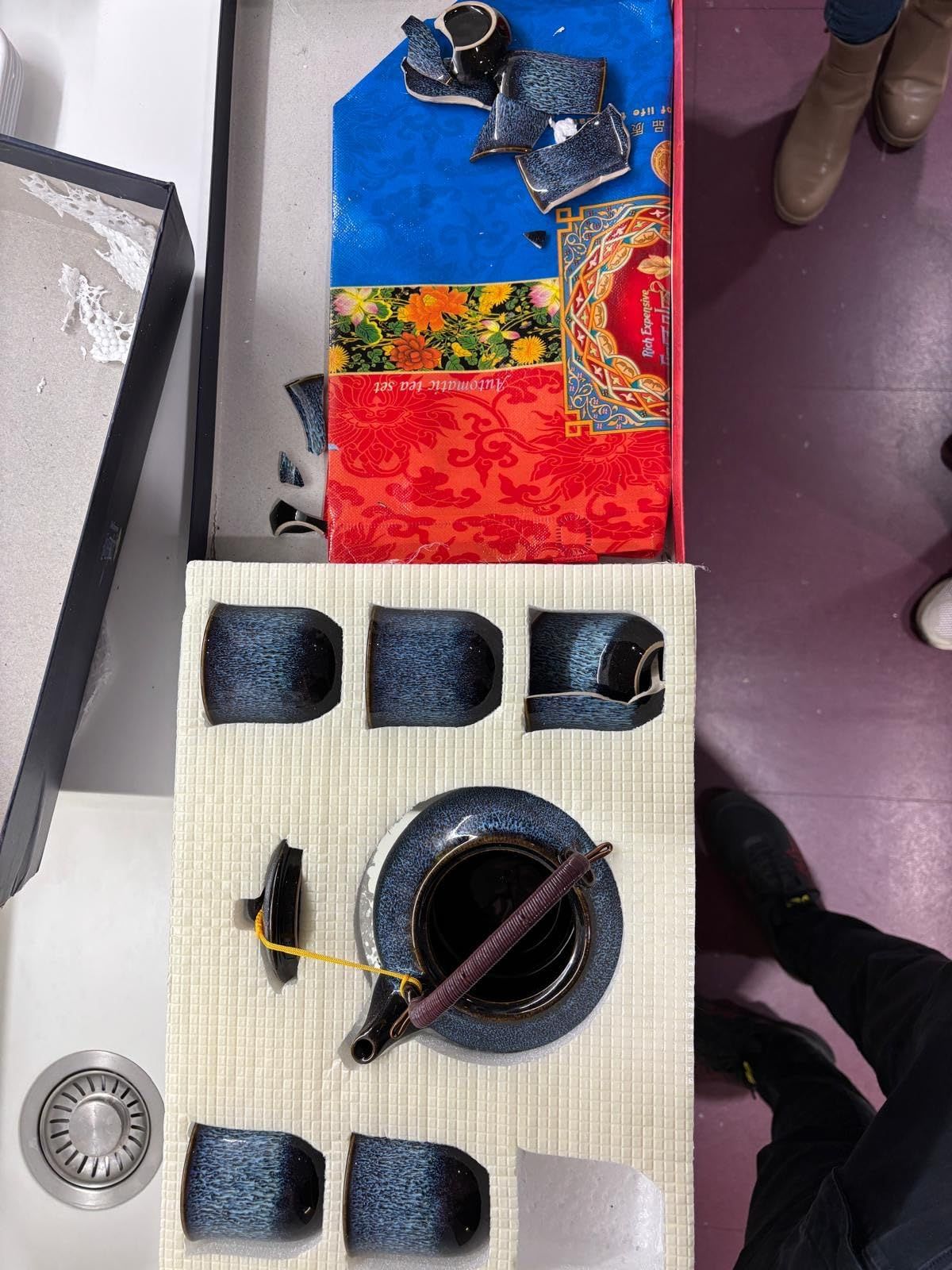 Service à thé chinois en céramique, théière de 600 ml et 6 tasses de 120 ml, service à thé kungfu changeant de four, théière asiatique pour les amateurs de thé, bleu