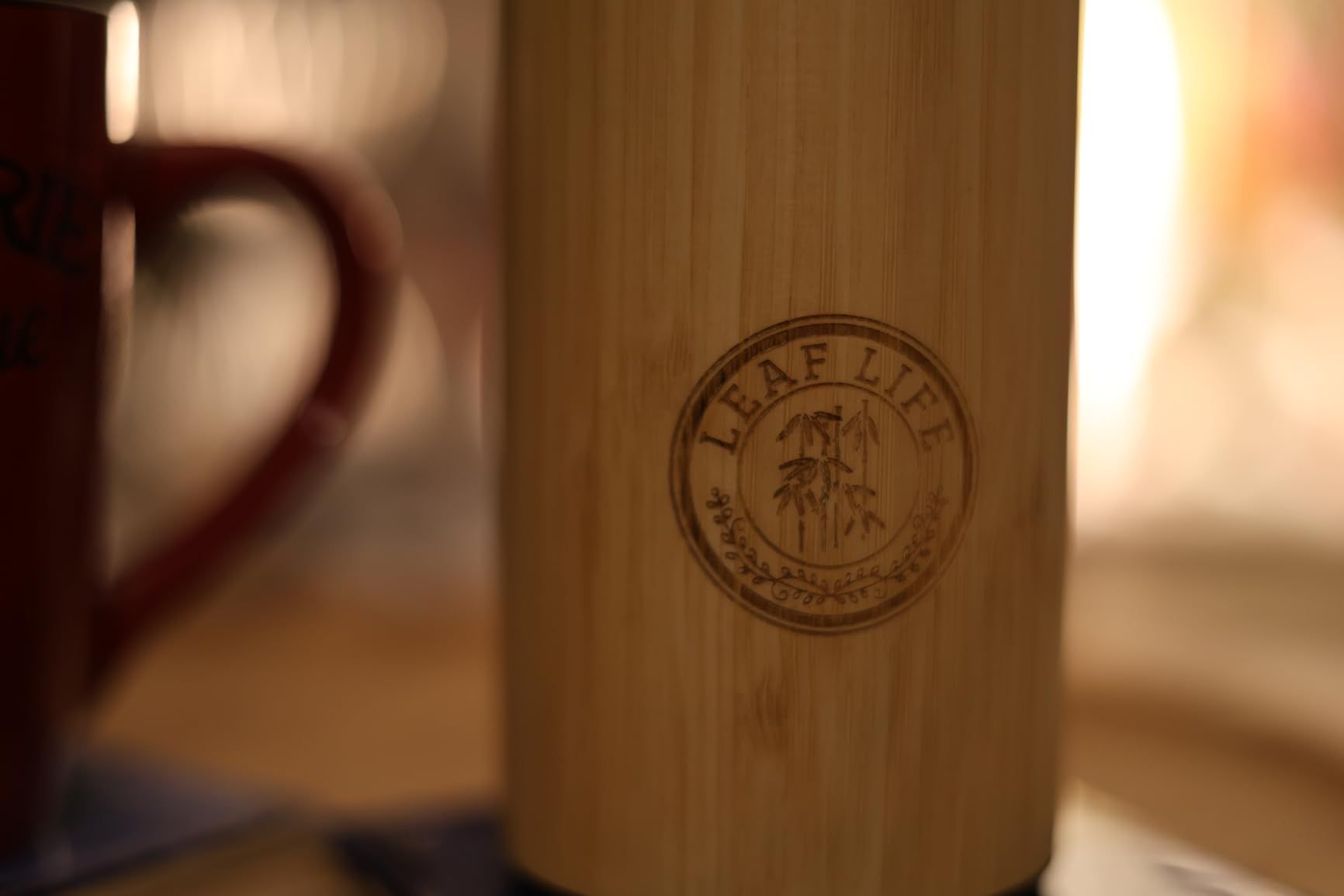 LeafLife Infuseur thé Bouteille en Bambou Premium avec Filtre 500ml – Préserve le Froid et la Chaleur pendant 12h – Bouteille infusion Isolée sous Vide