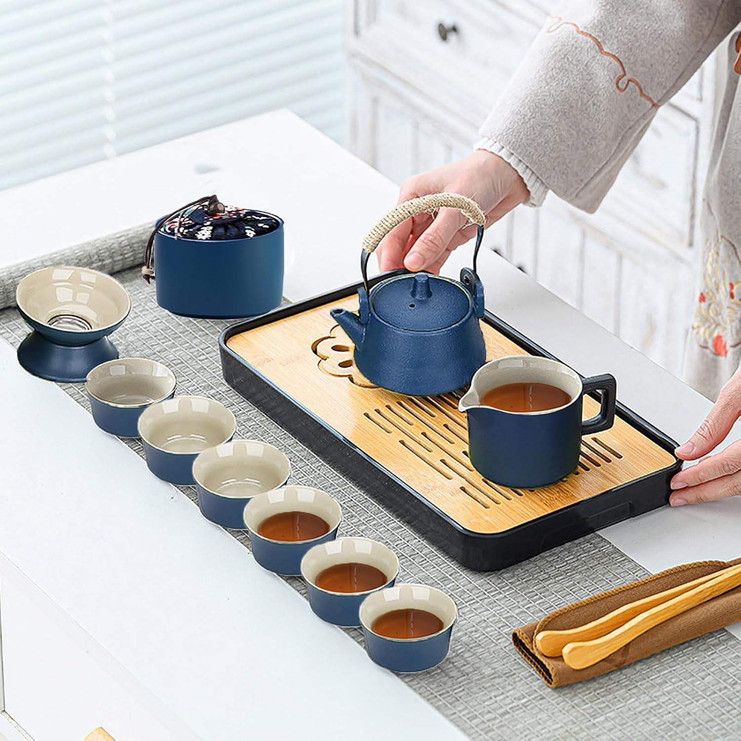 14 Pièces Thé Complet - Service à thé en Porcelaine avec et Plateau, Service à thé Japonais, Service à thé chinois pour Thé en Vrac,6 Tasses en Céramique Isolées de 120 ml,220ml Théière Thés à Fleurs