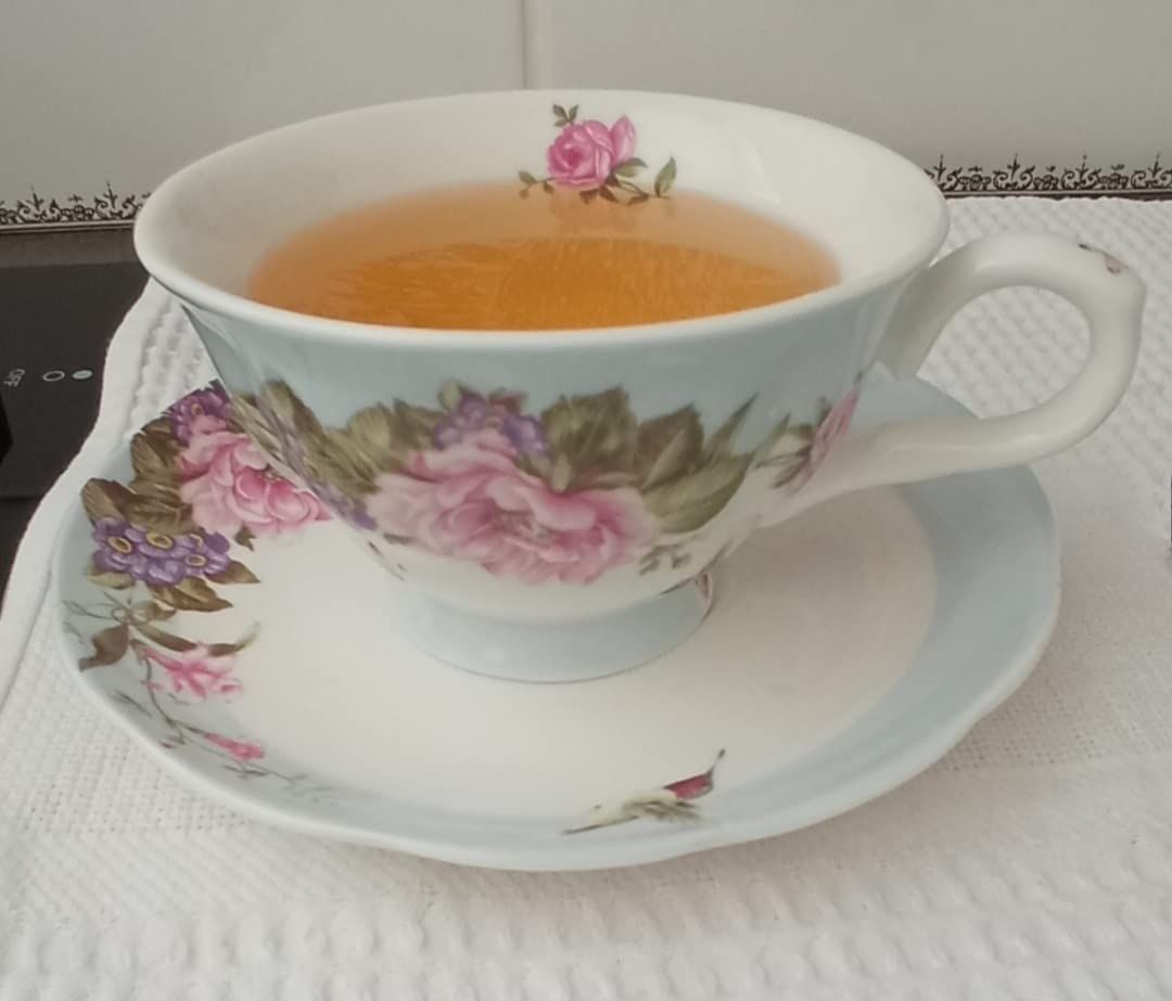 Lot de 3 Assiettes à café et soucoupes à Dessert Style Shabby Chic Vintage en Porcelaine avec Motif Oiseau et Papillon (crème/Beige)