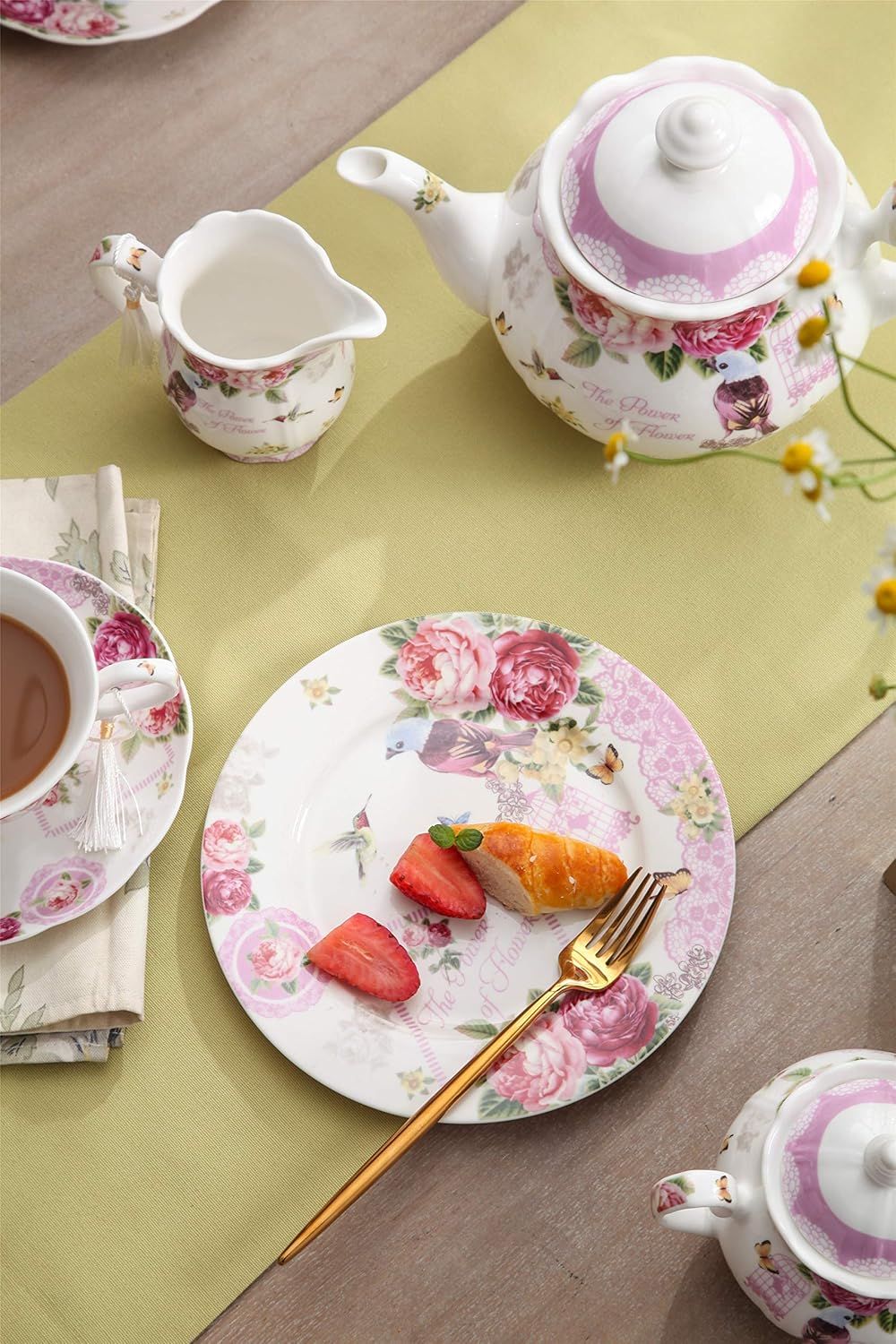 London Boutique Service à thé en porcelaine avec sucrier et pot à crème vintage style shabby chic avec coffret cadeau Motif rose et papillon rose