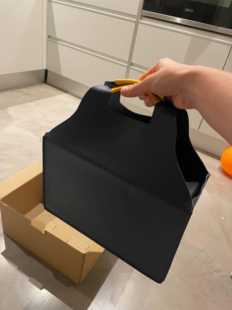 TEANAGOO Service à thé japonais portable, service à thé de voyage en porcelaine gris anthracite, 1 théière (700ml/25oz) + 4 tasses à thé (205ml/7.2oz), U2, étui de rangement pour plateau