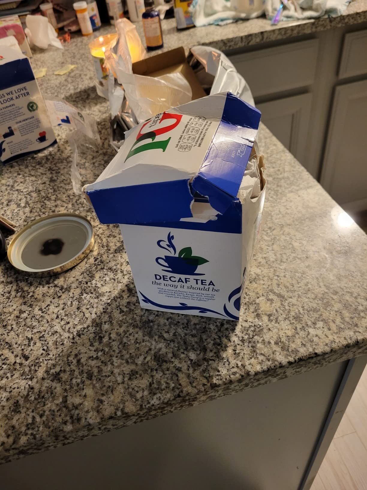 Sachets de thé déthéiné PG Tips Pyramid - Pack de 3