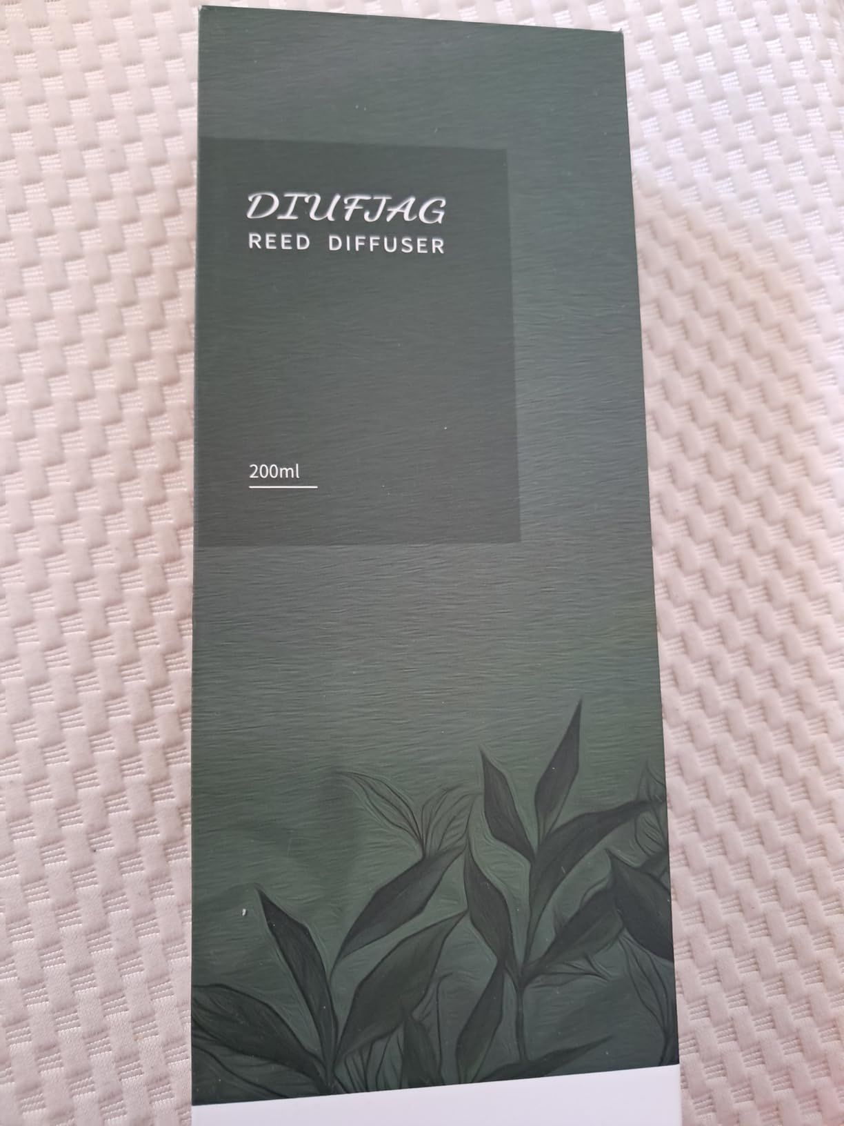 Diffuseur de parfum thé blanc 200 ml avec bâtonnets pour maison et bureau