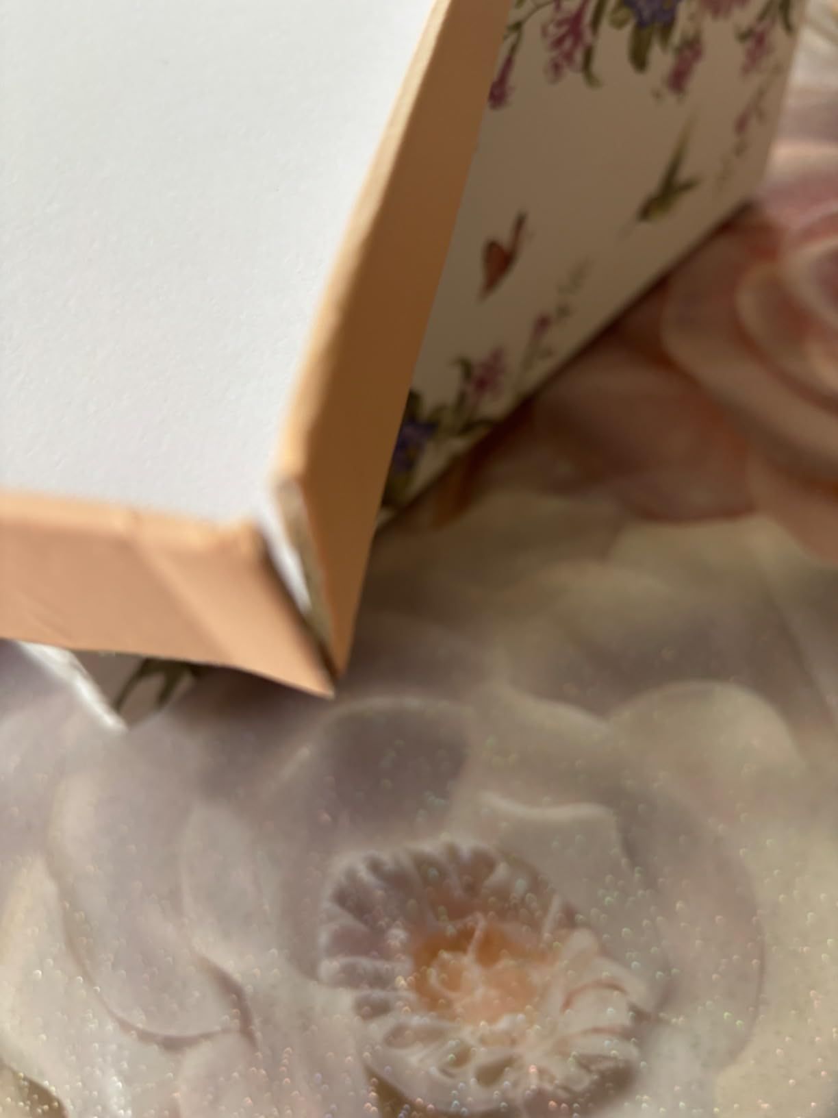 London Boutique Lot de 4 Tasses à thé et soucoupes en Porcelaine Vintage Motif Oiseaux et Papillons Bleu Rose