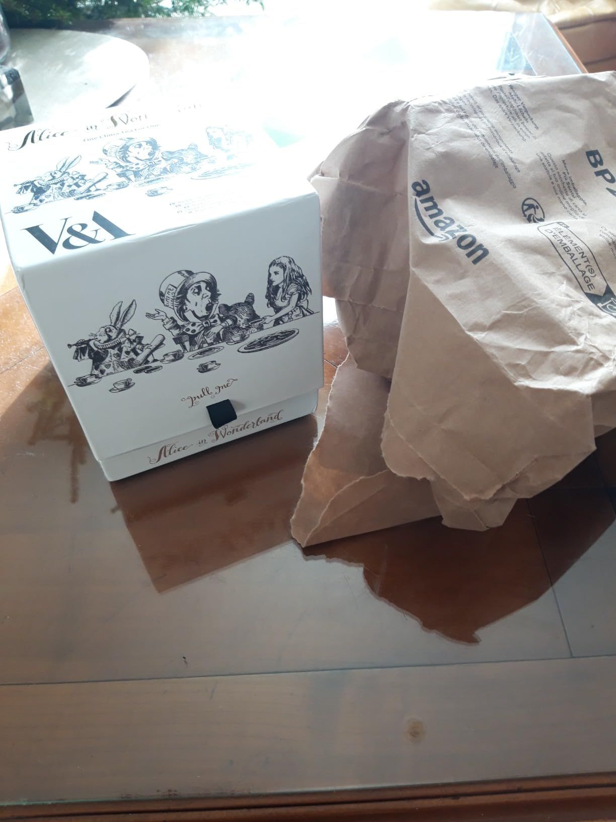 V&A Alice Au Pays Des Merveilles Théière Et Tasse Pour 1 Dans Un Coffret Cadeau, Service À Thé En Porcelaine Fine, Blanc, 250 Ml