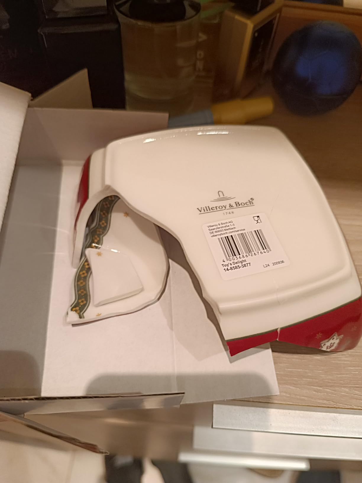 Villeroy & Boch Toy's Delight, Cafetière/Théière, 1,5 litre, Porcelaine Premium, Blanc/Rouge/Vert