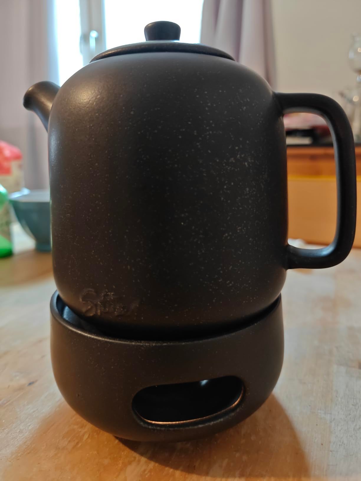 STEINZEIT Theiere avec infuseur design (1,3L) – Théière avec filtre en acier inoxydable 304 – Théière en céramique avec glaçure unique – Filtre amovible – noire