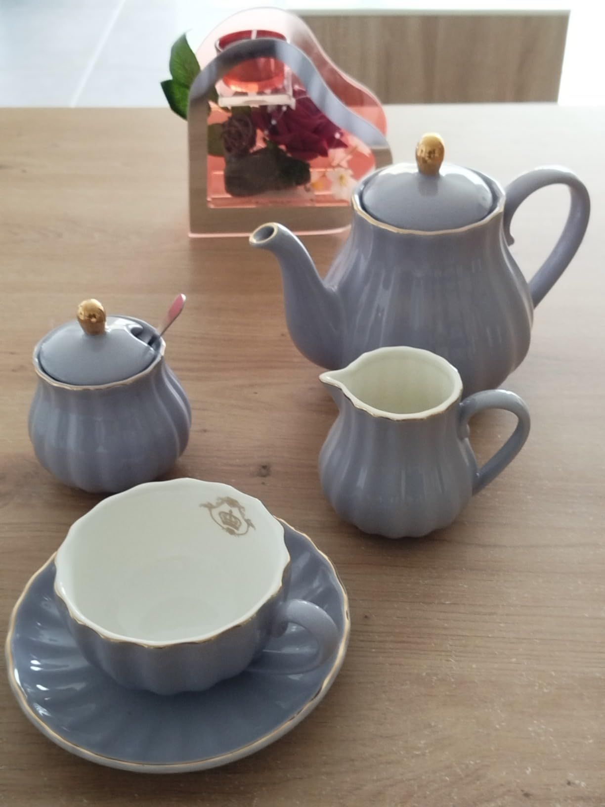 Sweejar Home Service à thé en porcelaine avec tasses et soucoupes Motif famille royale 225 ml blanc