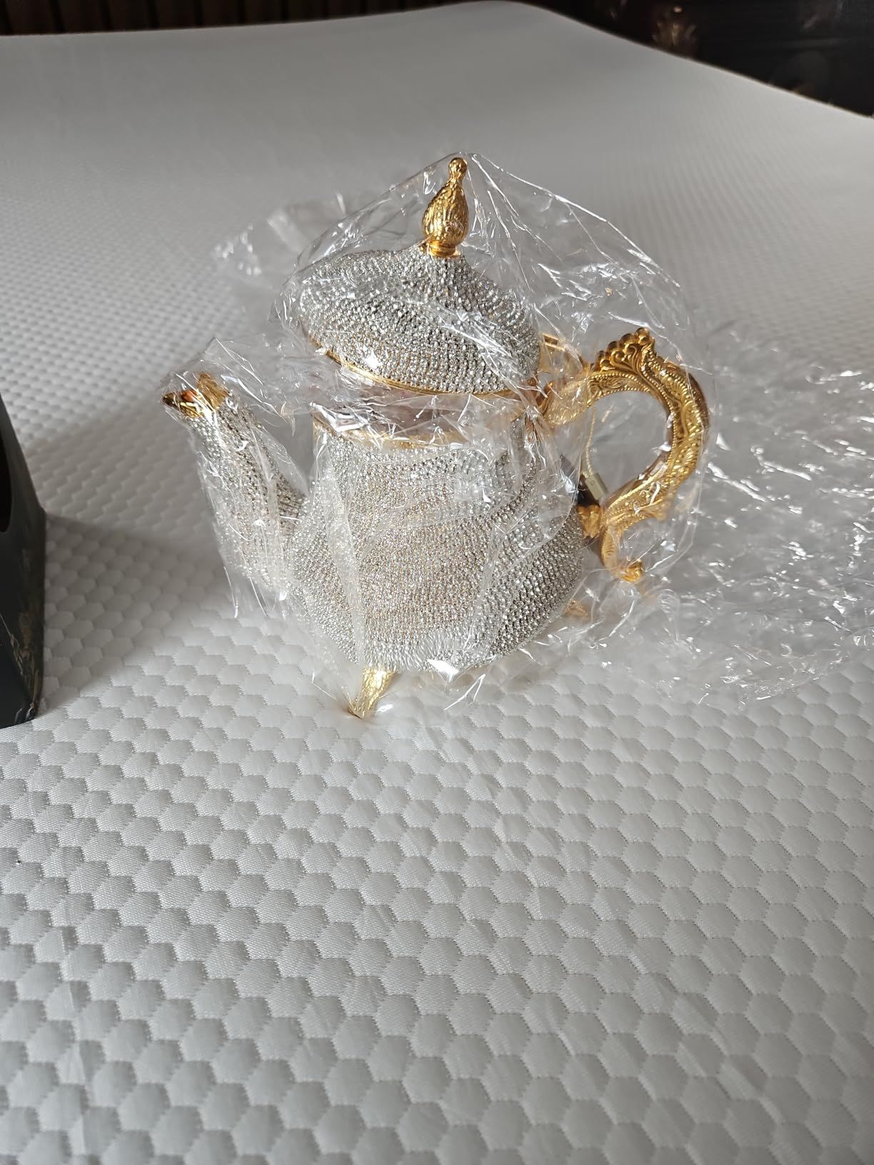 DEMMEX Théière artisanale turque marocaine arabe décorative dorée avec strass en cristal, 1,2 kg, 20,3 x 17,8 cm