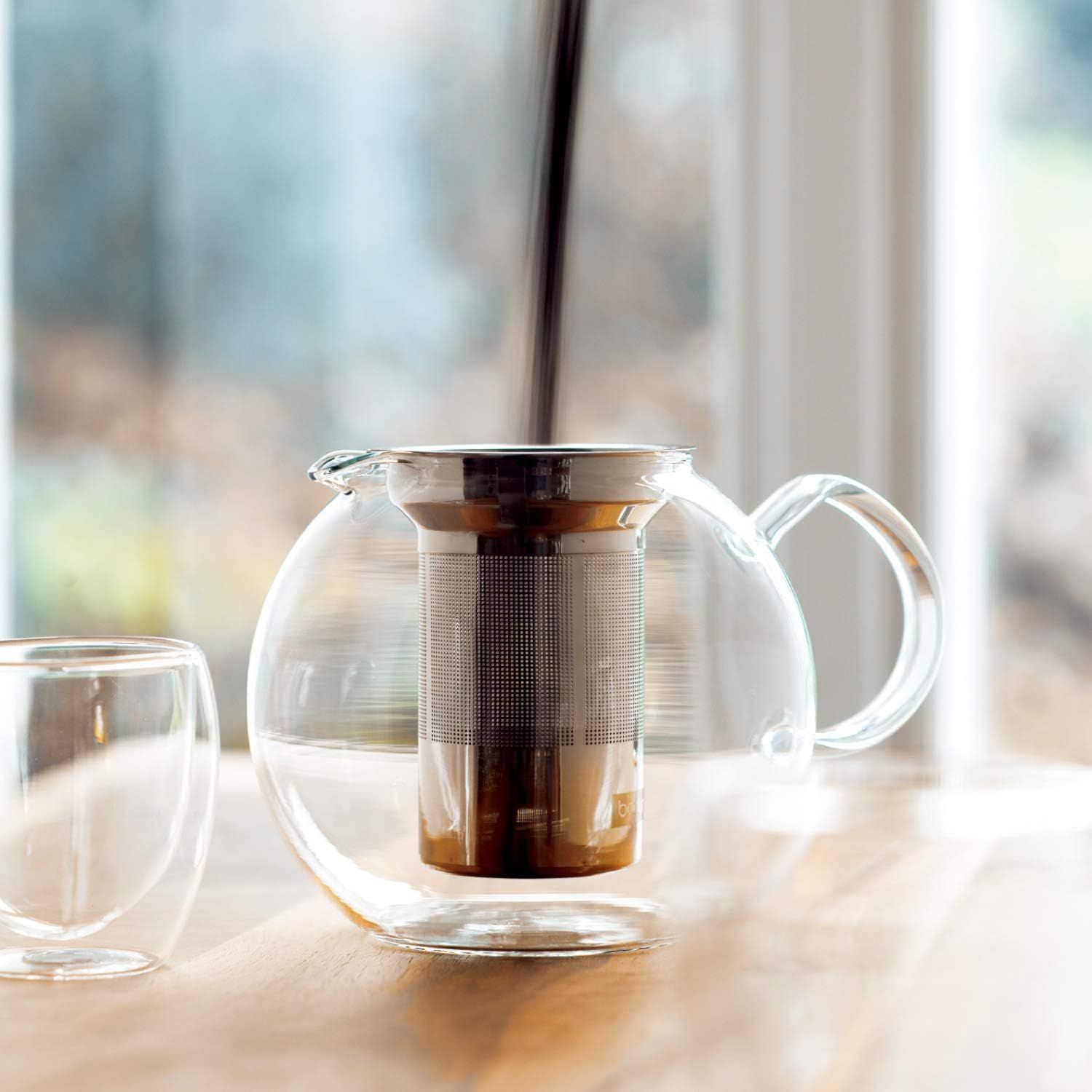 Bodum - 1801-16 - Assam - Théière à Piston en verre - Filtre et Couvercle inox - 1.0 L