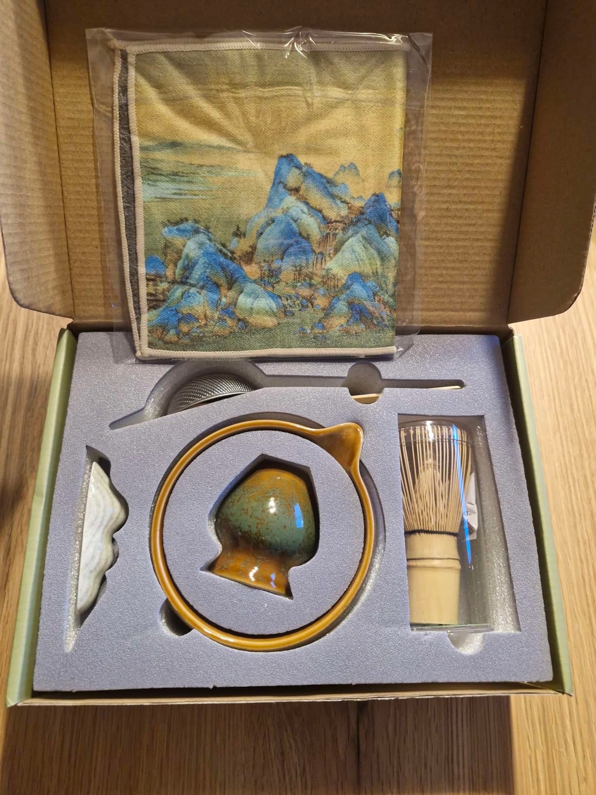 Kit Matcha Complet-Set Matcha Traditionnel en Bambou avec Fouet Matcha (Chasen),Cuillère & Support-Coffret Thé Matcha Japonais Authentique pour Cérémonie-Idée Cadeau (Macha)