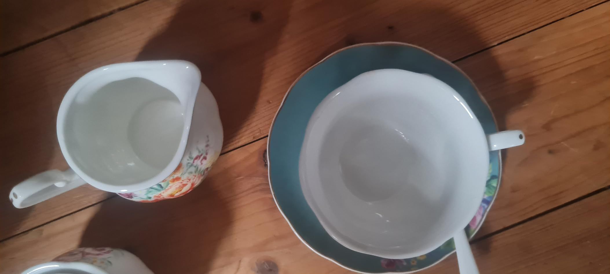 fanquare 15 Pièces Service à Thé Simple en Céramique Anglaise Blanche, Théière, Tasses en Porcelaine Osseuse pour Adultes, Cuillères Assorties, Service à Thé de L'Après-Midi Service à Café