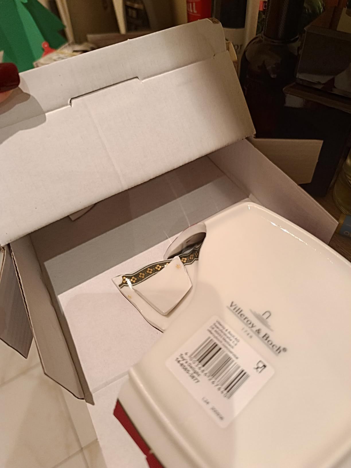 Villeroy & Boch Toy's Delight, Cafetière/Théière, 1,5 litre, Porcelaine Premium, Blanc/Rouge/Vert