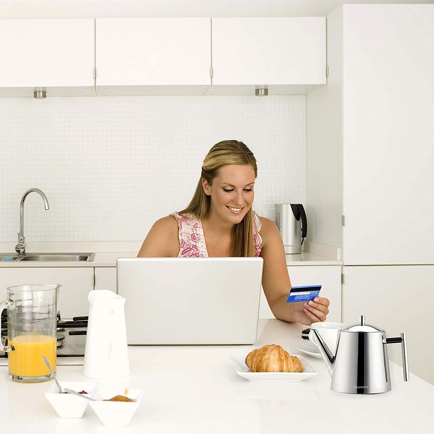 Easyworkz Théière à double paroi en acier inoxydable de 1000 ml avec infuseur à thé amovible, parfaite pour préparer votre thé préféré, chromée