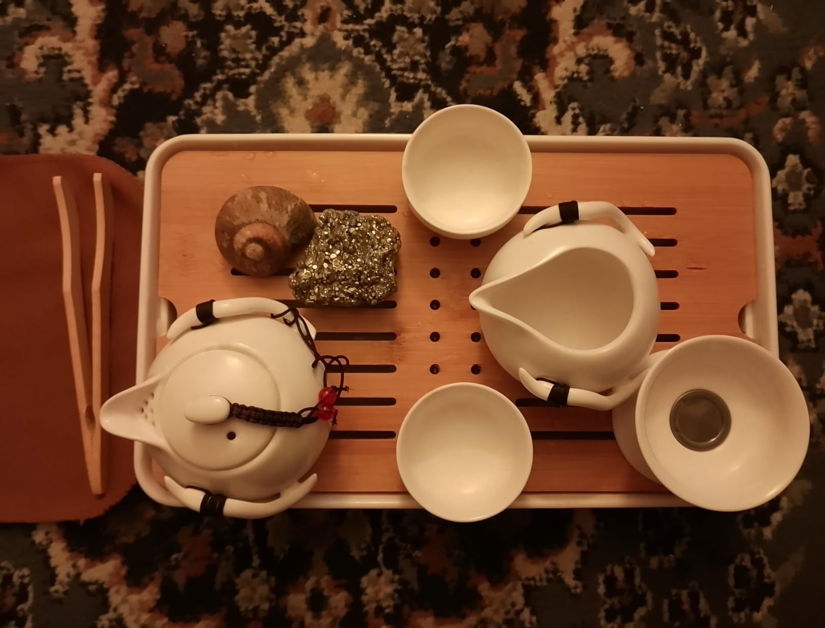 fanquare Portable Kungfu Service à Thé Chinois, Ensemble de Thé Kungfu Fait Main, Théière en Porcelaine, Tasses à Thé, Plateau à Thé en Bambou et Un Sac pour Voyage, Blanc