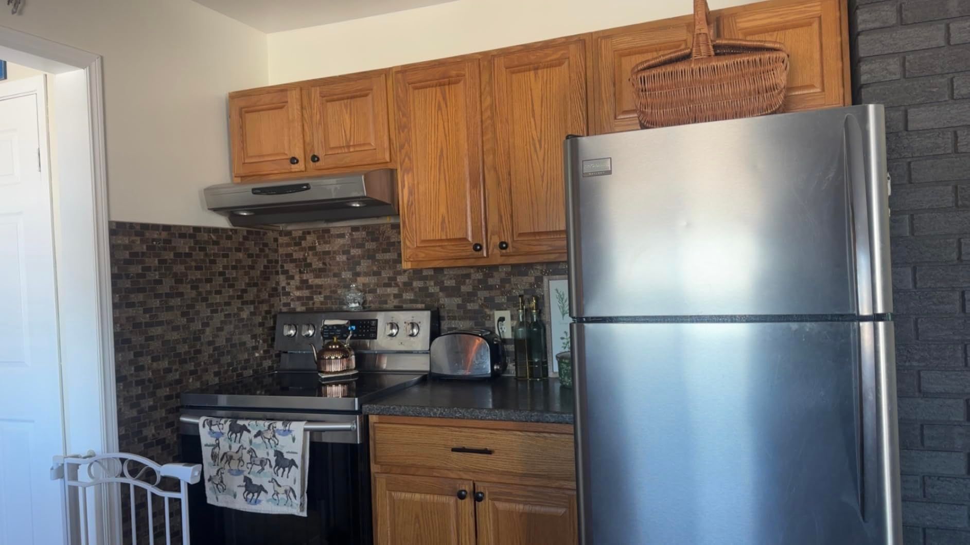 SANQIAHOME 1200ml Théière en acier inoxydable avec infuseur style rétro，argent