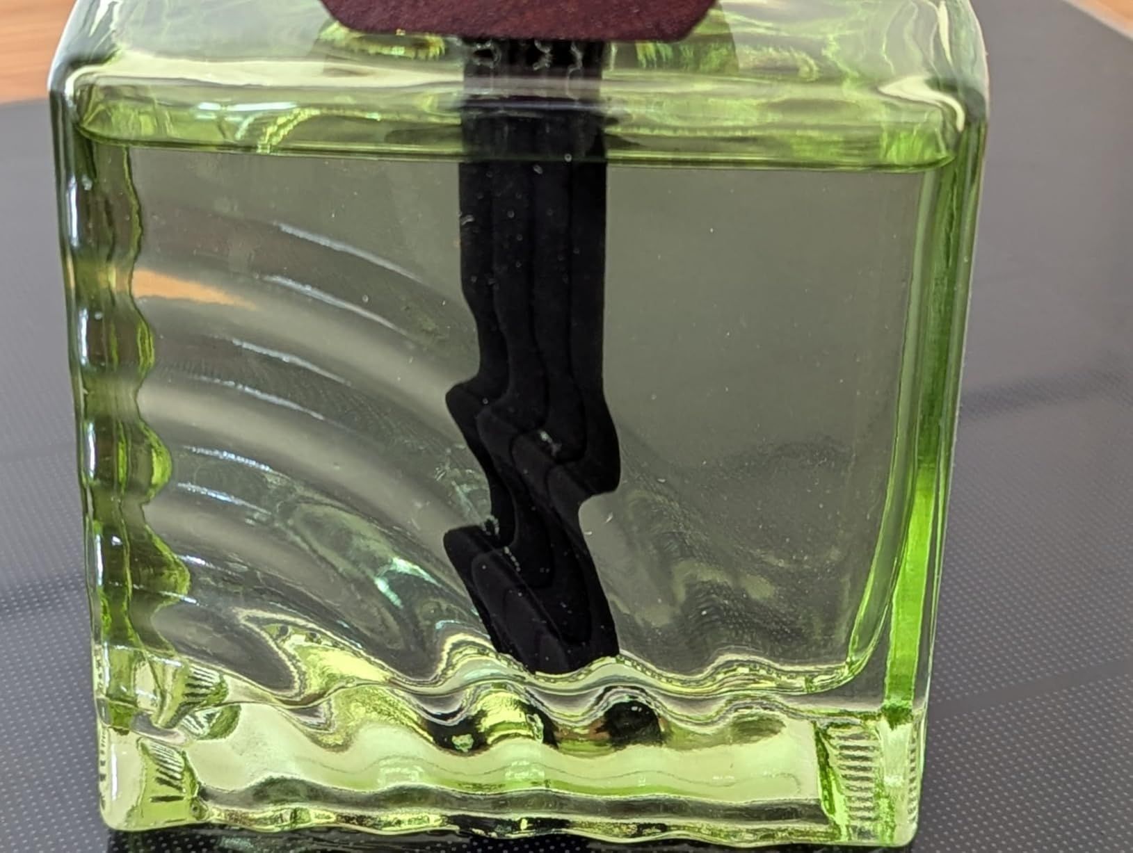 Diffuseur de parfum thé blanc 200 ml avec bâtonnets pour maison et bureau