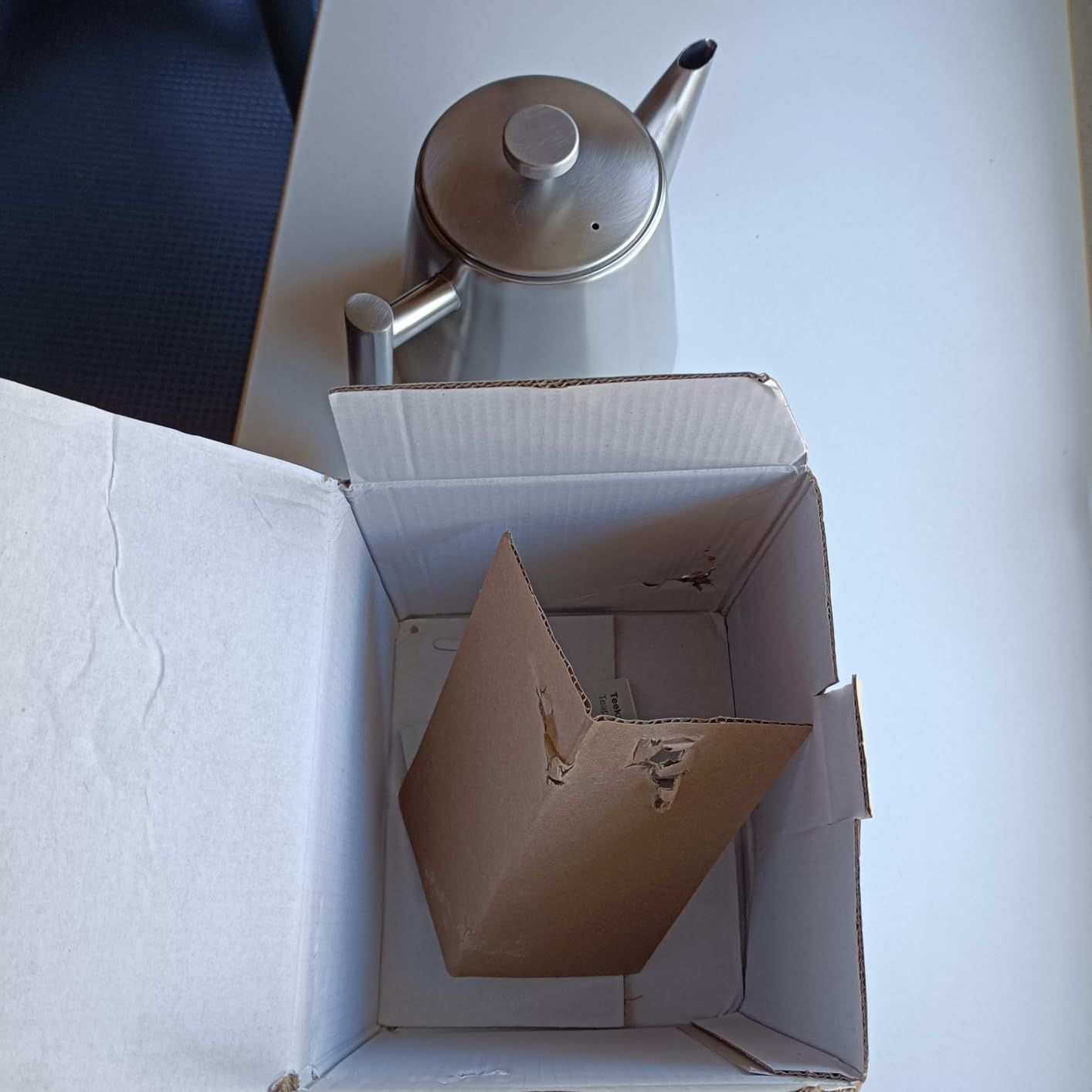 SILBERTHAL Théière avec Filtre Infuseur Amovible - Inox Double Paroi - 1 Litre - Garde la Chaleur