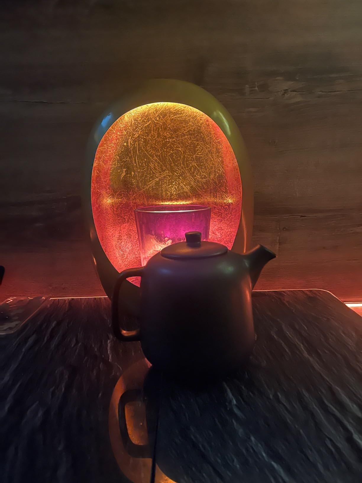 STEINZEIT Theiere avec infuseur design (1,3L) – Théière avec filtre en acier inoxydable 304 – Théière en céramique avec glaçure unique – Filtre amovible – noire