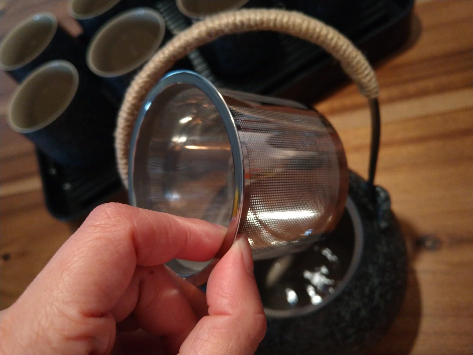 TEANAGOO Service à thé japonais complet avec plateau, gris anthracite, service à thé en porcelaine de Chine, 1 théière (700ml/25oz) + 6 tasses à thé (205ml/7.2oz),U1, plateau à thé avec