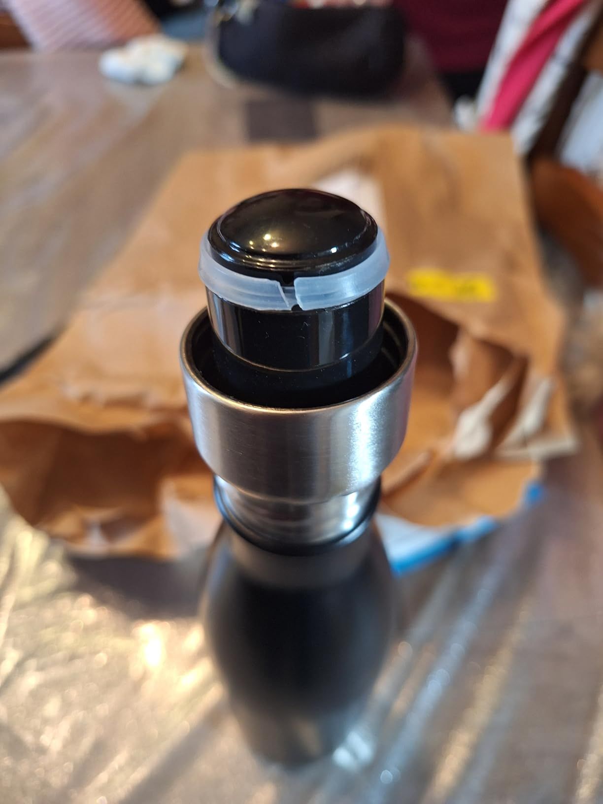 Mont-Clair H2O Gourde isotherme - Bouteille isotherme sans BPA - Gourde inox 500ML, 24h froid & 12h chaud - Bouteille d'eau en acier - 500ML, Noir