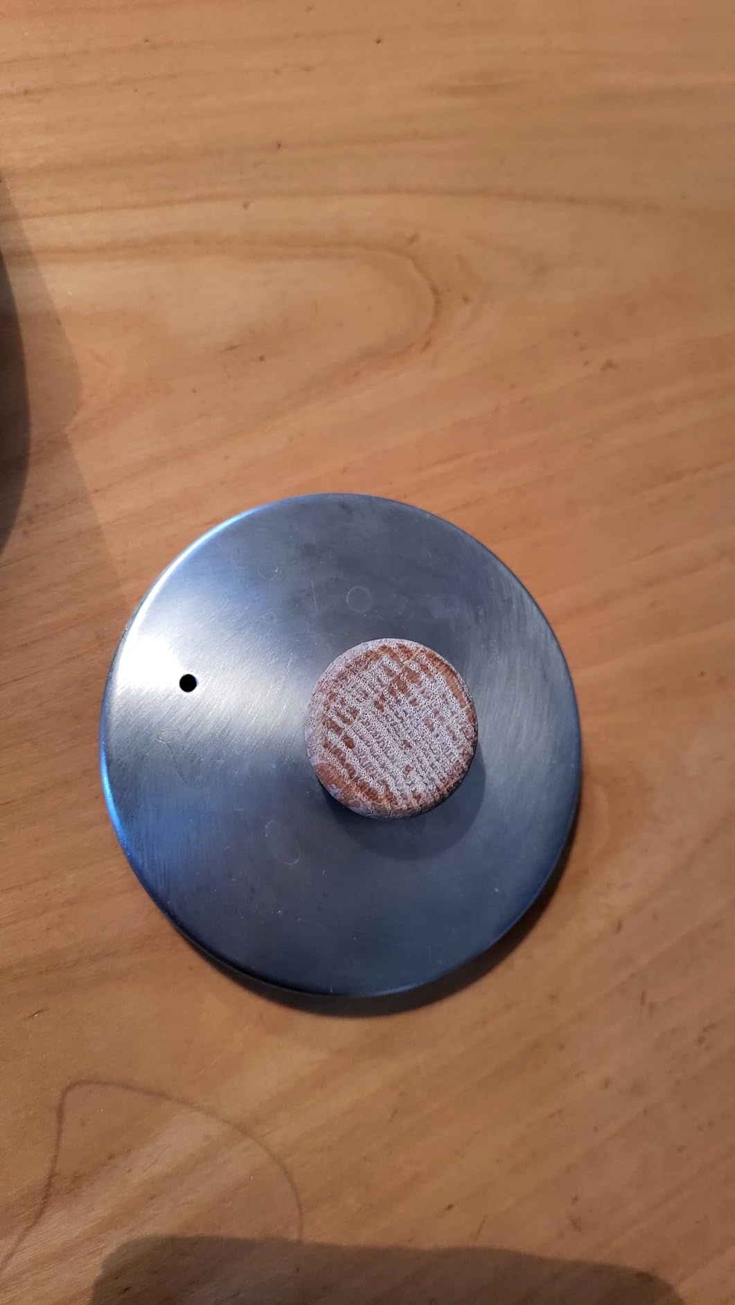 WALDWERK Théière avec Infuseur Inox à Double Paroi - Isotherme avec Poignées en Chêne - 100% Anti-goutte