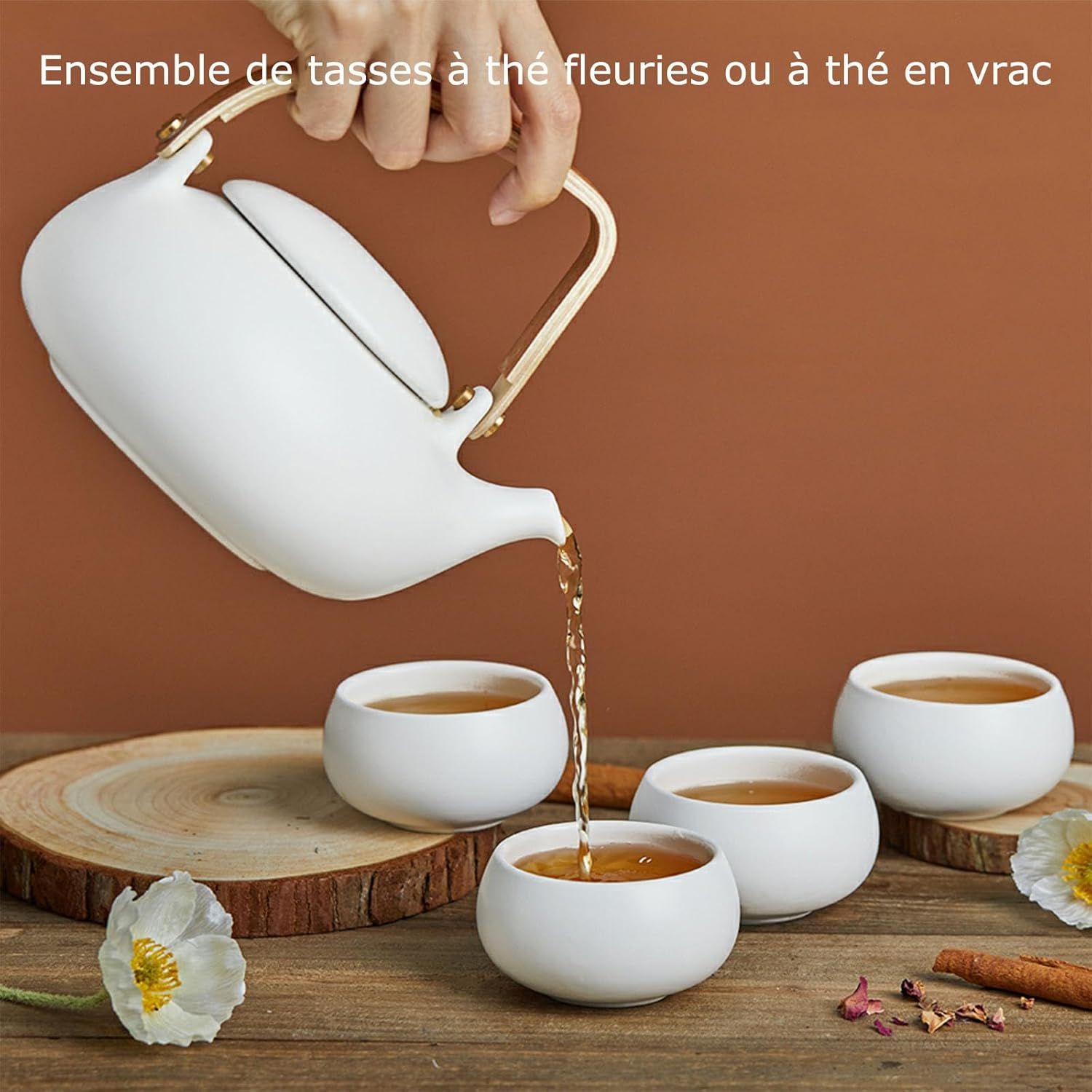 ZENS Theiere avec infuseur, Théière en japonaise avec 4 tasse pour le thé en vrac, blanc céramique Théière avec filtre en acier inoxydable 304 pour les fleurs Thé, manche en bois moderne