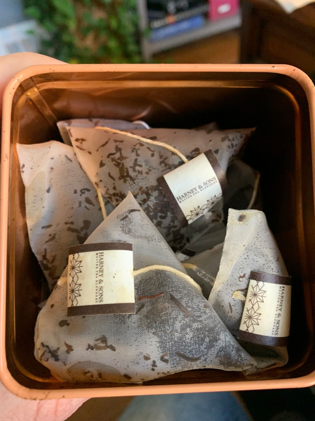 Thé pêches et gingembre Harney & Sons - Boîte de 20 sachets