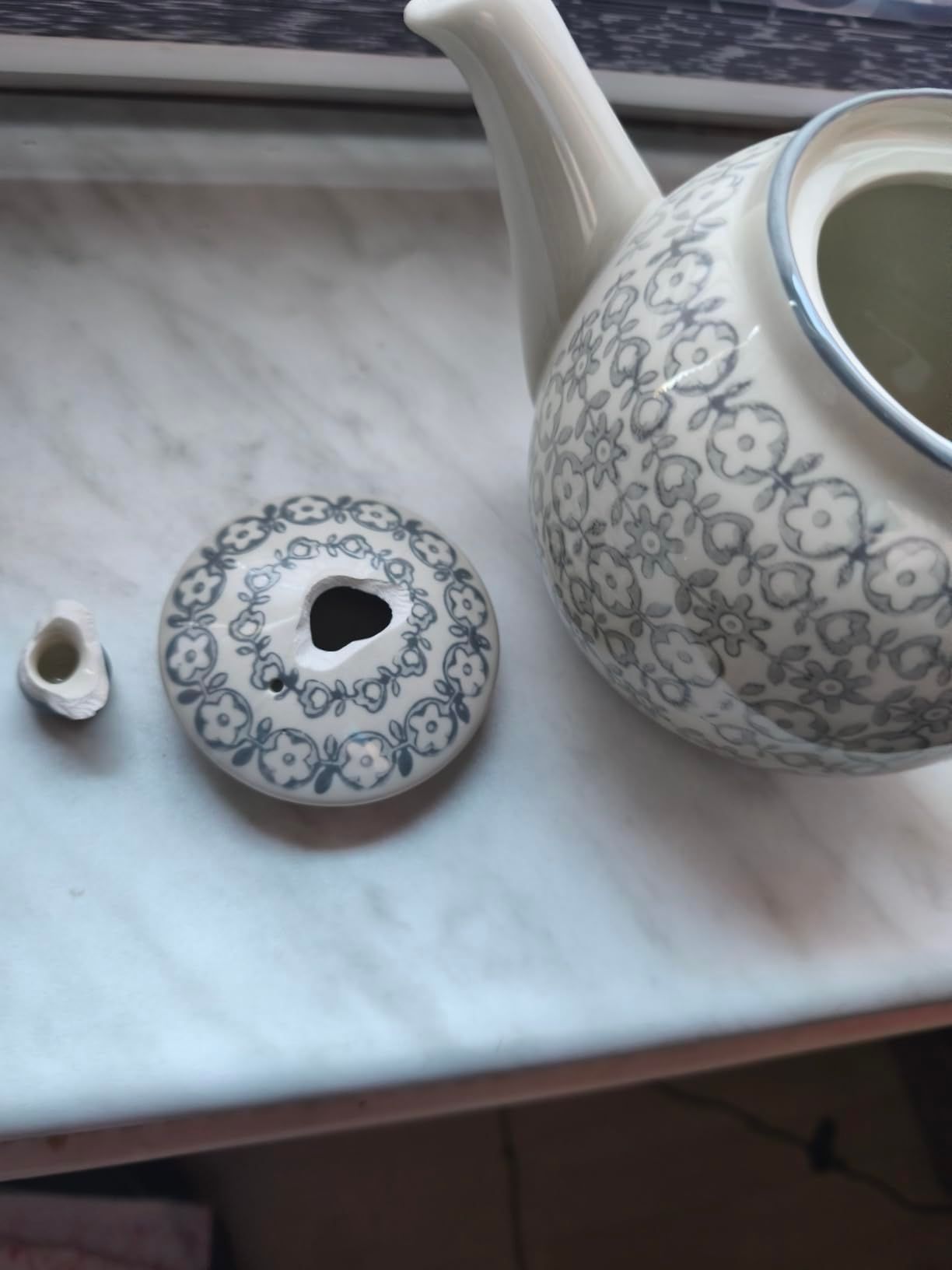 Bloomingville Karine Théière en céramique 24 cm