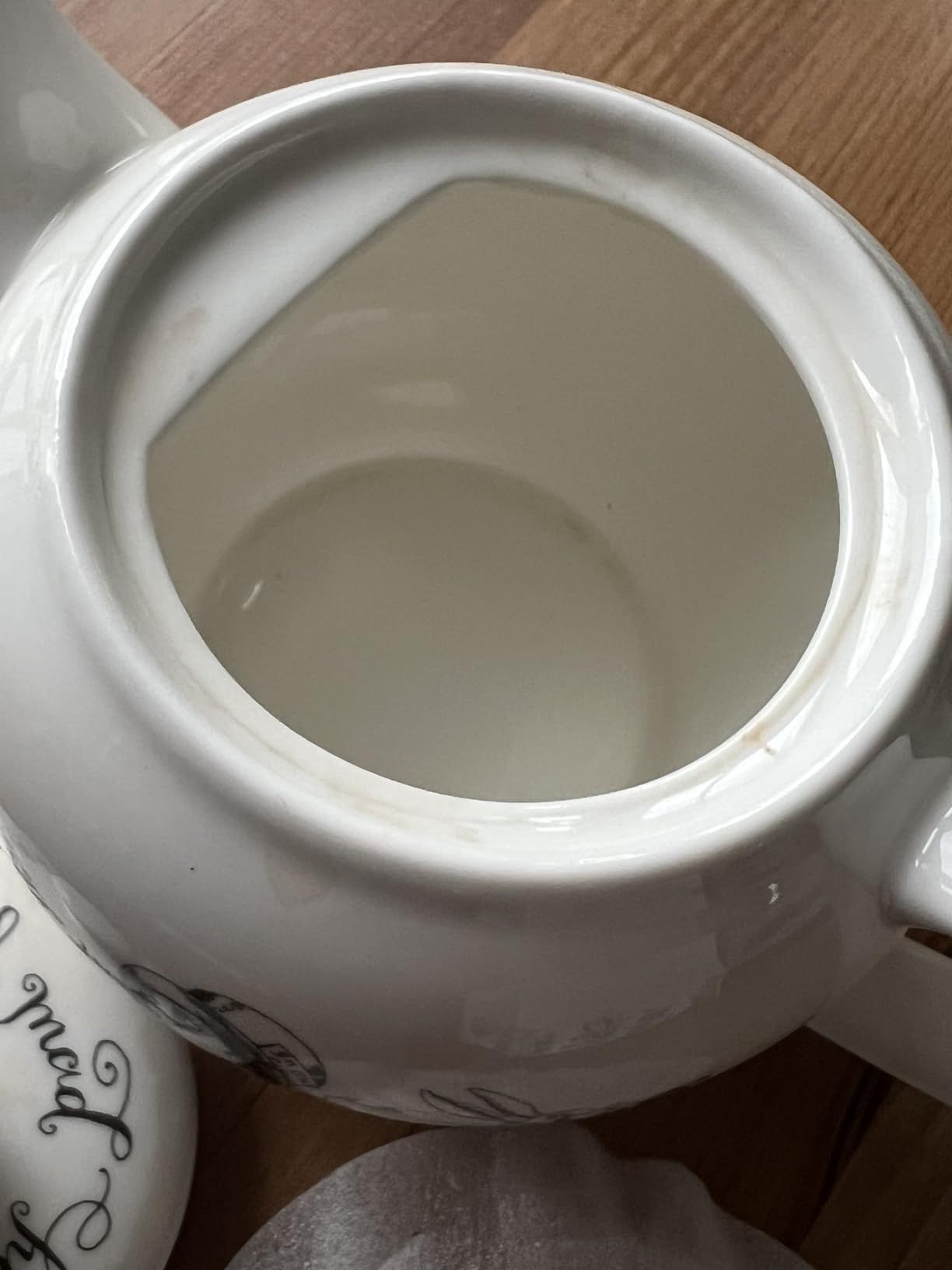 V&A Alice In Wonderland Mini Théière Dans Boîte Cadeau, 450Ml, Blanc