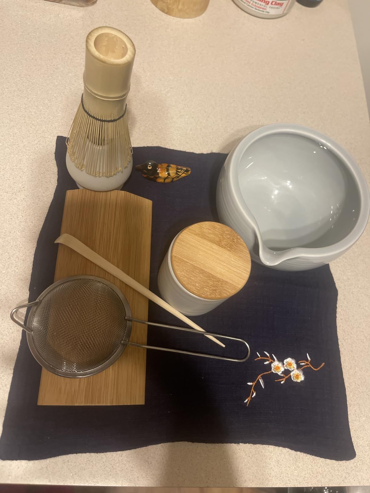 Artcome Service à Thé Japonais - Kit de Cérémonie Matcha Fait à la Main avec Bol, Fouet, Cuillère, Porte-Fouet en Céramique et Boîte à Poudre