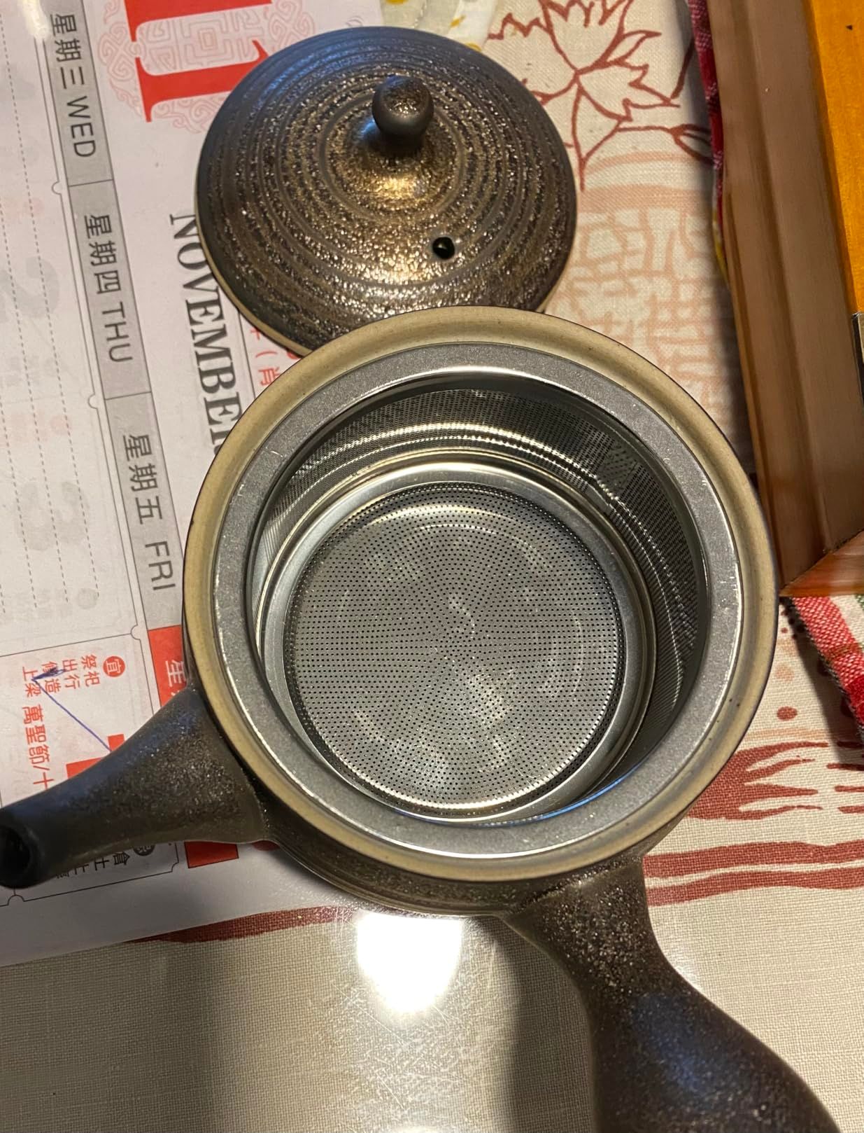 Théière en céramique TEANAGOO avec infuseurs pour thé en vrac | Grandes théières à poignée latérale/Kyusu japonais (21 oz) infuseur | Théières chinoises Ensemble porcelaine VP2,Rock Black