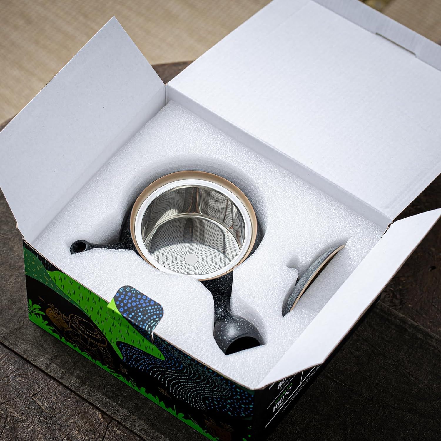 Théière en céramique TEANAGOO avec infuseurs pour thé en vrac | Grandes théières à poignée latérale/Kyusu japonais (21 oz) infuseur | Théières chinoises Ensemble porcelaine VP2,Rock Black