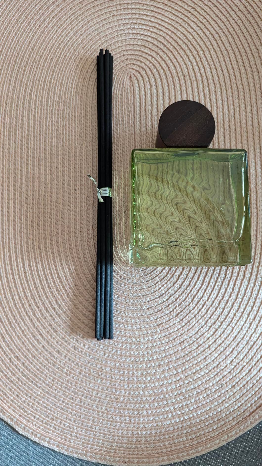 Diffuseur de parfum thé blanc 200 ml avec bâtonnets pour maison et bureau