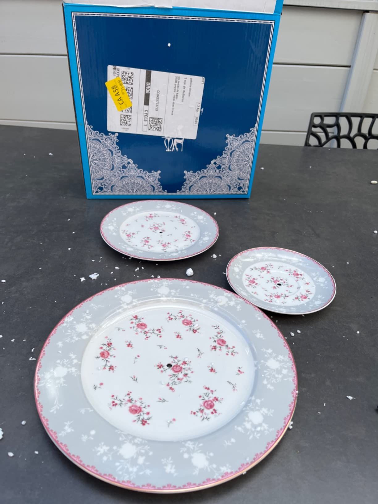 fanquare Service à Thé en Porcelaine, Ensemble de Tasse et Soucoupe à Thé, Service de Thé 6 Personnes, Théière de Mariage Pichet à Crème dans un Sucrier, Service à Café Flower China, Rose Rouge