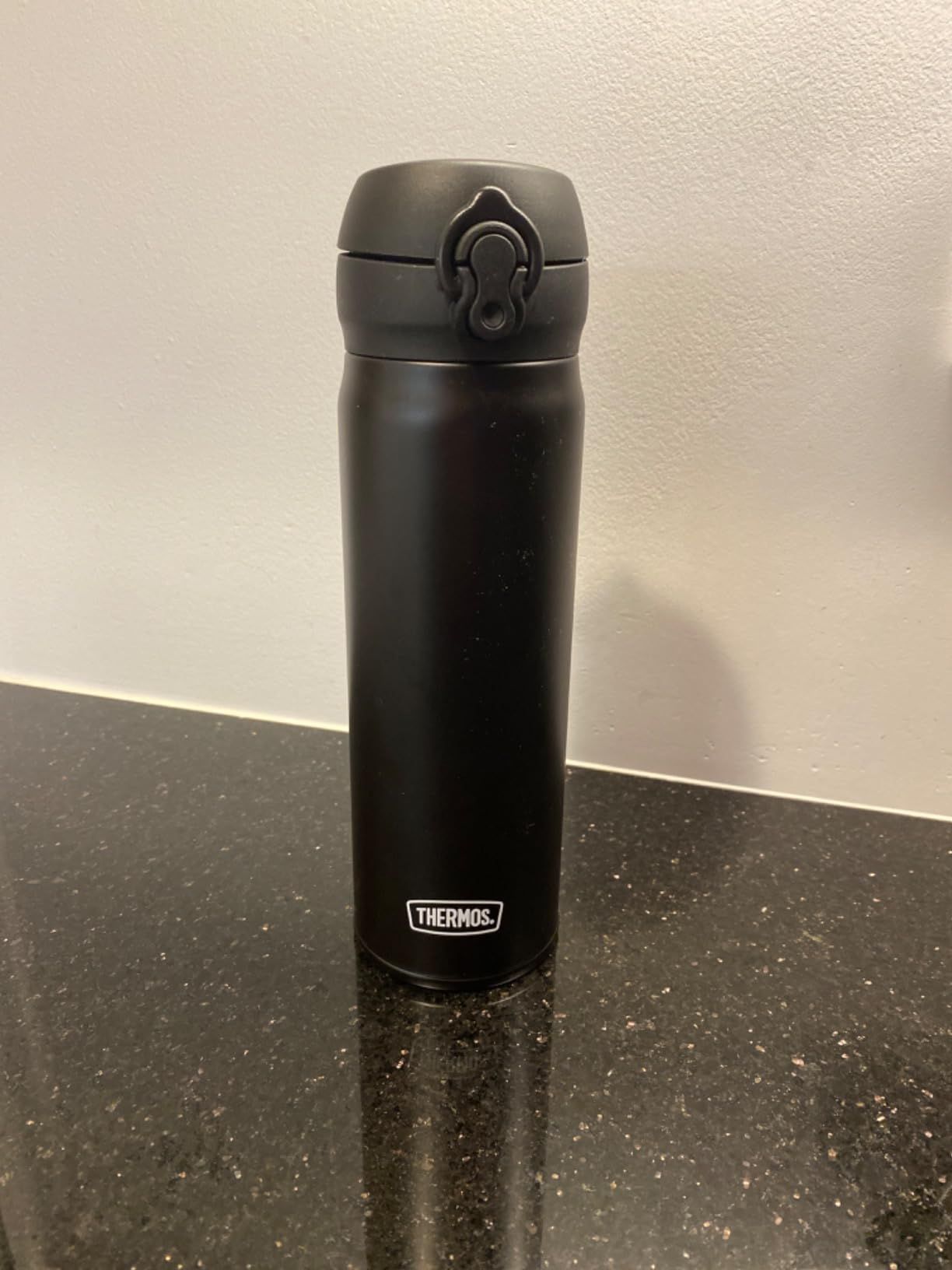 Thermos Bouteille Isotherme ultralégère, Acier Inoxydable, Noir Mat, 0,75 Liter